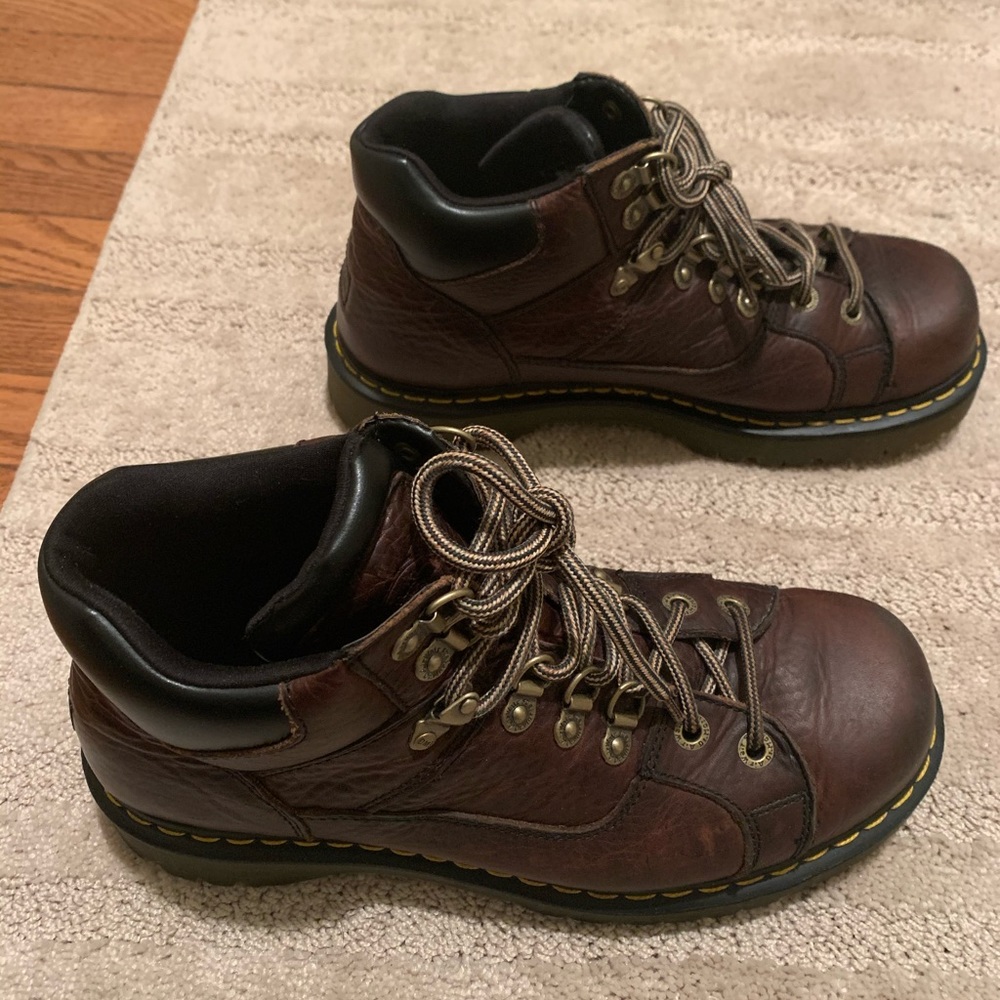 Brand New Doc Marten 9728 8-Tie Lace Boot